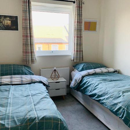 Alpha, Private Double Room, City Centre, Free Parking, Sittingbourne, Kent エクステリア 写真