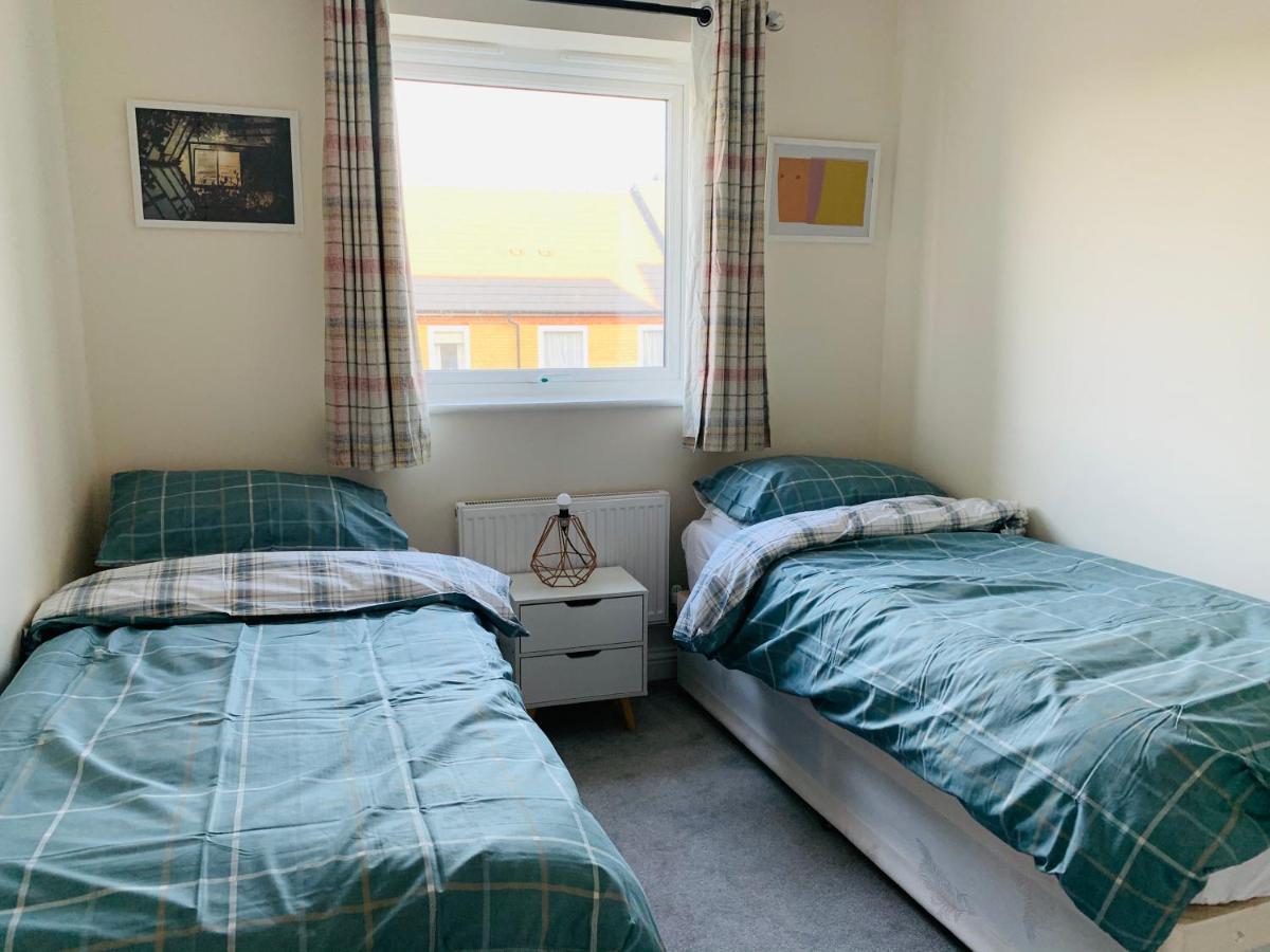 Alpha, Private Double Room, City Centre, Free Parking, Sittingbourne, Kent エクステリア 写真